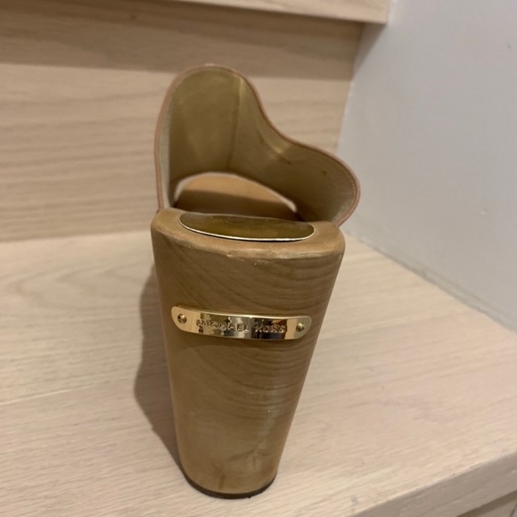 NWOT Michael Kors Heels - Picture 4 of 6